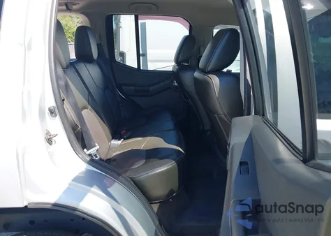 2015 Nissan Xterra Pro-4X из США, поврежденный, VIN 5N1AN0NW6FN657637